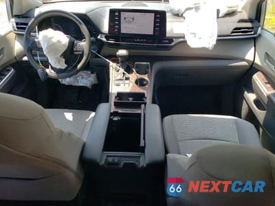 Zdjęcie 8 z 12 samochodu: 2024 TOYOTA SIENNA LE VIN:5TDKSKFC3RS140540 - miniatura