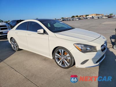 Czwarte zdjęcie samochodu z boku: 2017 MERCEDES-BENZ CLA 250 VIN:WDDSJ4EB3HN428091 - miniatura