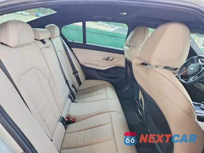 Zdjęcie 10 z 12 samochodu: 2023 BMW 330I VIN:3MW69FF01P8C92572 - miniatura