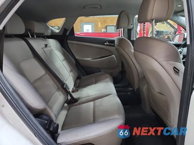 Zdjęcie 11 z 13 samochodu: 2016 HYUNDAI TUCSON SPORT VIN:KM8J3CA22GU233597 - miniatura