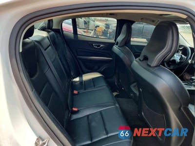Zdjęcie 10 z 12 samochodu: 2019 VOLVO S60 T5 MOMENTUM VIN:7JR102FK2KG014602 - miniatura