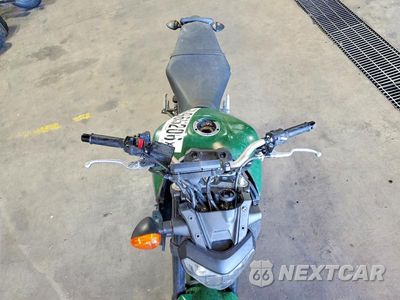 Piąte zdjęcie samochodu w środku: 2016 YAMAHA FZ09 VIN:JYARN33E8GA009630 - miniatura