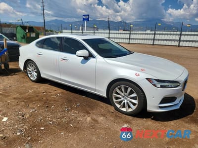 Czwarte zdjęcie samochodu z boku: 2017 VOLVO S90 T6 MOMENTUM VIN:YV1A22MK0H1011702 - miniatura