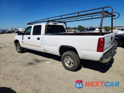 Drugie zdjęcie samochodu z przodu: 2005 CHEVROLET SILVERADO C2500 HEAVY DUTY VIN:1GCHC23U45F897753 - miniatura
