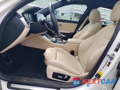 Zdjęcie 7 z 12 samochodu: 2021 BMW 330XI VIN:3MW5R7J00M8B59368 - miniatura