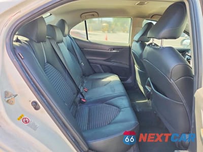 Zdjęcie 10 z 12 samochodu: 2018 TOYOTA CAMRY SE VIN:4T1B11HK9JU078848 - miniatura