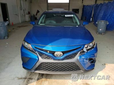Piąte zdjęcie samochodu w środku: 2018 TOYOTA CAMRY SE VIN:4T1B11HK0JU119254 - miniatura