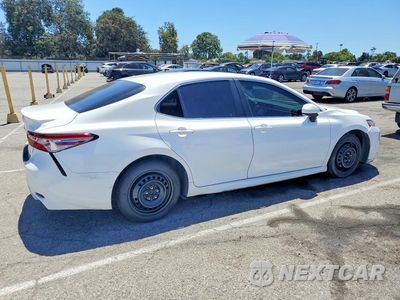 Trzecie zdjęcie samochodu z tyłu: 2018 TOYOTA CAMRY SE VIN:4T1B11HK4JU564581 - miniatura