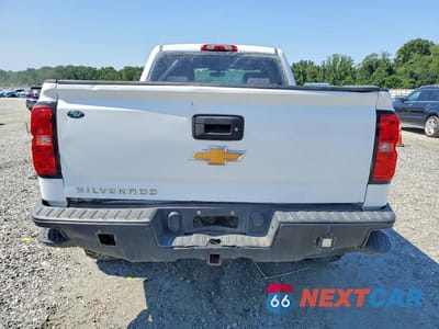 Zdjęcie 6 z 12 samochodu: 2018 CHEVROLET SILVERADO K1500 VIN:1GCVKNEH7JZ333353 - miniatura