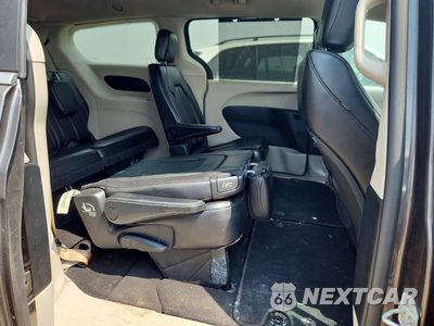 Zdjęcie 11 z 14 samochodu: 2020 CHRYSLER VOYAGER LXI VIN:2C4RC1DG3LR264447 - miniatura