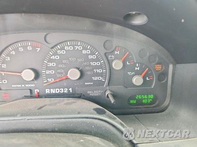 Zdjęcie 9 z 13 samochodu: 2004 FORD EXPLORER XLT VIN:1FMZU63K04ZA83972 - miniatura