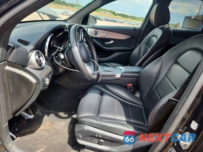 Zdjęcie 7 z 12 samochodu: 2020 MERCEDES-BENZ GLC 300 4MATIC VIN:WDC0G8EBXLF732037 - miniatura