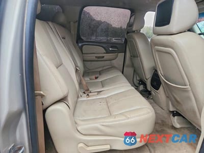 Zdjęcie 11 z 13 samochodu: 2008 GMC YUKON XL K1500 VIN:1GKFK16308J138580 - miniatura