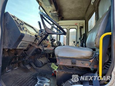 Zdjęcie 7 z 13 samochodu: 2003 FREIGHTLINER FL70 PACKER GARBAGE TRUCK VIN:1FVABTBV43HK82615 - miniatura