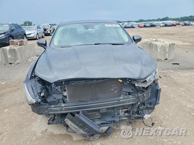 Piąte zdjęcie samochodu w środku: 2019 FORD FUSION SE VIN:3FA6P0LU7KR146523 - miniatura