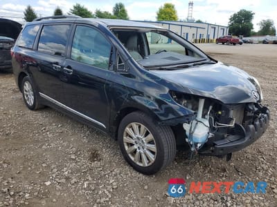 Czwarte zdjęcie samochodu z boku: 2016 TOYOTA SIENNA XLE 7-PASSENGER VIN:5TDDK3DC0GS139568 - miniatura