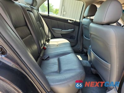 Zdjęcie 10 z 12 samochodu: 2005 HONDA ACCORD VIN:1HGCM66595A008835 - miniatura
