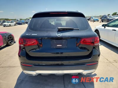 Zdjęcie 6 z 12 samochodu: 2021 MERCEDES-BENZ GLC 300 VIN:W1N0G8DB1MF927462 - miniatura