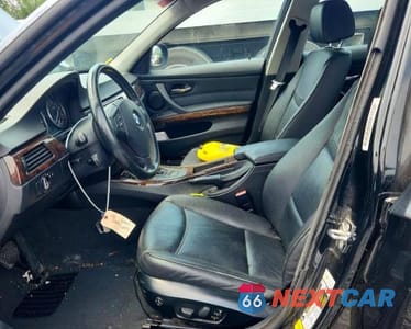Zdjęcie 7 z 12 samochodu: 2009 BMW 328 XI VIN:WBAPK73509A449983 - miniatura