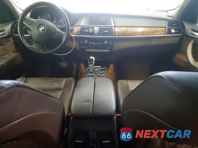 Zdjęcie 8 z 13 samochodu: 2010 BMW X5 XDRIVE30I VIN:5UXFE4C51AL383441 - miniatura