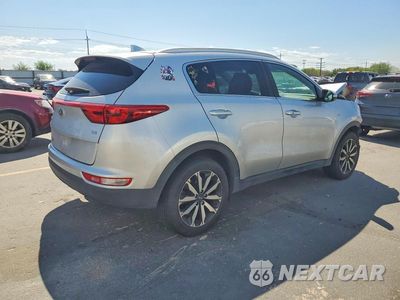 Trzecie zdjęcie samochodu z tyłu: 2019 KIA SPORTAGE EX VIN:KNDPNCAC5K7617205 - miniatura