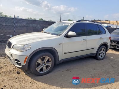 2013 BMW X5 XDRIVE35I 5UXZV4C57D0E06081 - główne zdjęcie licytacji z USA - miniatura
