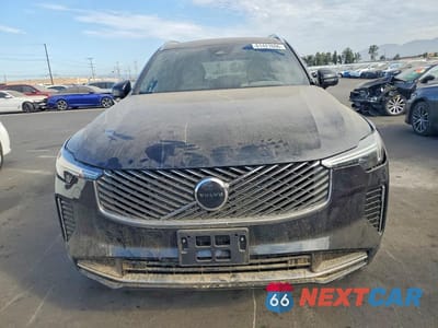Piąte zdjęcie samochodu w środku: 2026 VOLVO XC90 PLUS VIN:YV4062JE7T1428244 - miniatura
