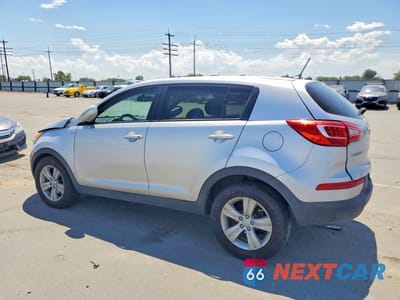Drugie zdjęcie samochodu z przodu: 2012 KIA SPORTAGE LX VIN:KNDPBCA26C7271554 - miniatura
