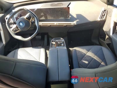 Zdjęcie 8 z 14 samochodu: 2024 BMW IX XDRIVE50 VIN:WB523CF00RCR16600 - miniatura