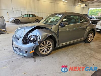 2018 VOLKSWAGEN BEETLE SE 3VWJD7AT8JM712892 - główne zdjęcie licytacji z USA - miniatura