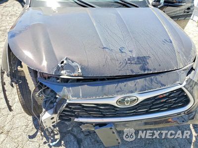 Zdjęcie 12 z 13 samochodu: 2021 TOYOTA HIGHLANDER XLE VIN:5TDGZRAH6MS042107 - miniatura