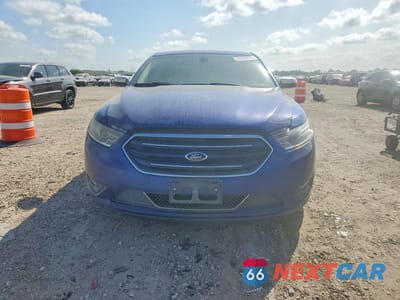 Piąte zdjęcie samochodu w środku: 2013 FORD TAURUS LIMITED VIN:1FAHP2F8XDG115313 - miniatura