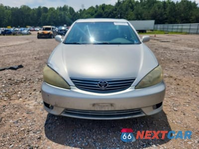 Piąte zdjęcie samochodu w środku: 2006 TOYOTA CAMRY XLE VIN:4T1BE30KX6U658192 - miniatura
