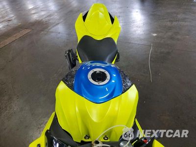 Piąte zdjęcie samochodu w środku: 2014 SUZUKI GSX-R1000 VIN:JS1GT78A1E2101369 - miniatura
