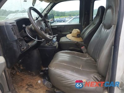 Zdjęcie 7 z 13 samochodu: 2006 CHEVROLET EXPRESS G3500 LS VIN:1GCHG35U361253845 - miniatura