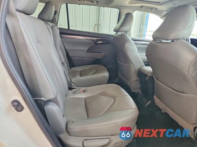 Zdjęcie 11 z 13 samochodu: 2022 TOYOTA HIGHLANDER LIMITED VIN:5TDDZRBH9NS165807 - miniatura