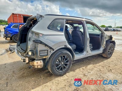 Trzecie zdjęcie samochodu z tyłu: 2026 HONDA CR-V SPORT-L VIN:7FARS5H86TE003729 - miniatura