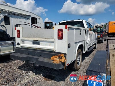 Trzecie zdjęcie samochodu z tyłu: 2022 FORD F350 SUPER DUTY VIN:1FD8W3B65NEG06727 - miniatura