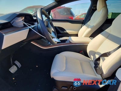 Zdjęcie 7 z 12 samochodu: 2024 TESLA MODEL X VIN:7SAXCAE5XRF459179 - miniatura