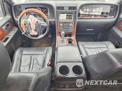 Zdjęcie 8 z 13 samochodu: 2016 LINCOLN NAVIGATOR SELECT VIN:5LMJJ2HTXGEL05541 - miniatura