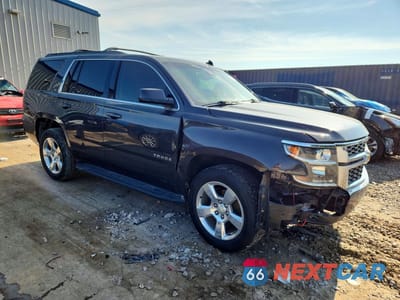 Czwarte zdjęcie samochodu z boku: 2015 CHEVROLET TAHOE K1500 LT VIN:1GNSKBKCXFR121698 - miniatura