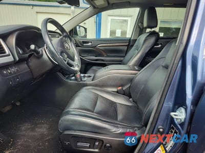Zdjęcie 7 z 13 samochodu: 2016 TOYOTA HIGHLANDER LIMITED VIN:5TDDKRFH1GS260914 - miniatura