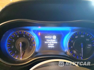 Zdjęcie 9 z 12 samochodu: 2016 CHRYSLER 300C VIN:2C3CCAKG8GH270141 - miniatura