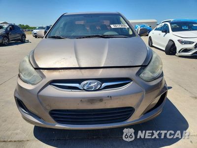 Piąte zdjęcie samochodu w środku: 2014 HYUNDAI ACCENT GLS VIN:KMHCT4AE7EU664085 - miniatura