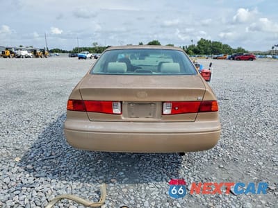 Zdjęcie 6 z 12 samochodu: 2000 TOYOTA CAMRY LE VIN:4T1BG22K1YU958191 - miniatura