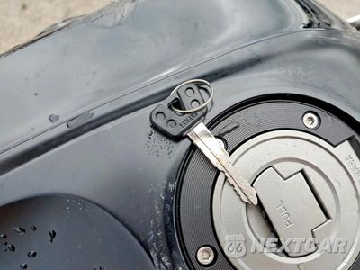 Zdjęcie 8 z 9 samochodu: 2025 YAMAHA YZFR7 VIN:JYARM38E7SA018176 - miniatura