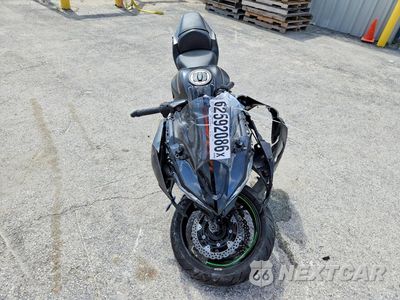 Drugie zdjęcie samochodu z przodu: 2024 KAWASAKI EX650 R VIN:ML5EXER12RDAC4664 - miniatura