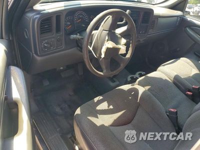 Zdjęcie 8 z 12 samochodu: 2005 CHEVROLET SILVERADO K1500 VIN:1GCEK14V55E190237 - miniatura