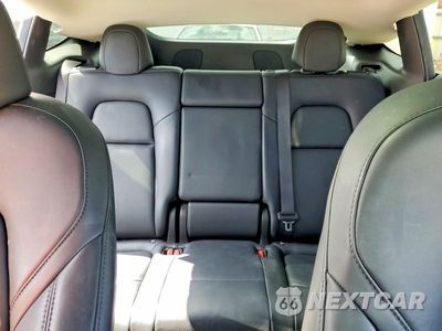 Zdjęcie 10 z 13 samochodu: 2024 TESLA MODEL Y VIN:7SAYGDED0RF102563 - miniatura