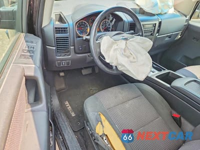 Zdjęcie 8 z 12 samochodu: 2012 NISSAN TITAN SV VIN:1N6AA0EC2CN323491 - miniatura